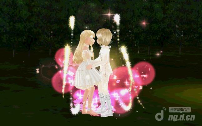 图3辉光情侣套装特效2.jpg 图3辉光情侣套装特效2.jpg